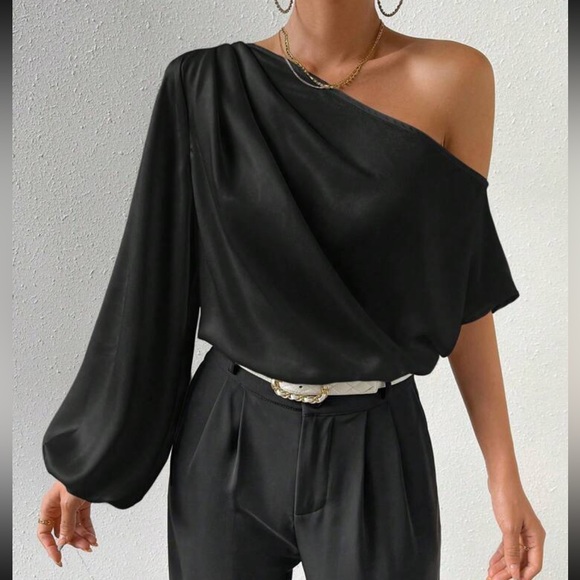 Shiny Lantern Sleeve Round Neck Blouse